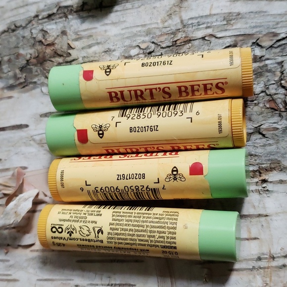 Burt’s Bee Cucumber Mint Moisturizing Lip Balm NEW Sealed - Picture 4 of 6